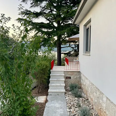 Βίλα Cedrus House - New Prestige Τρογκίρ